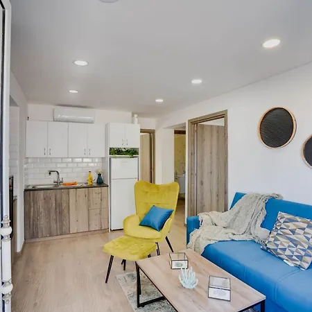 דירה Atlantis 50m From Makenzy Seafront *