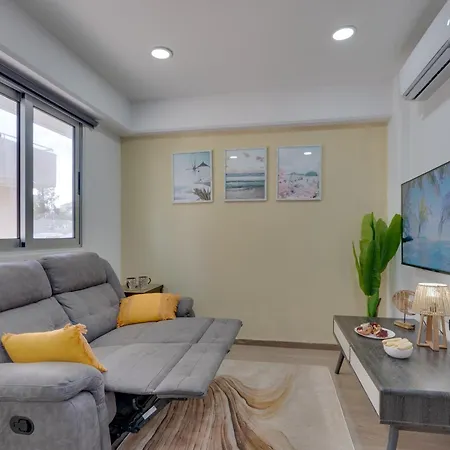 Atlantis 50m From Makenzy Seafront * לרנקה