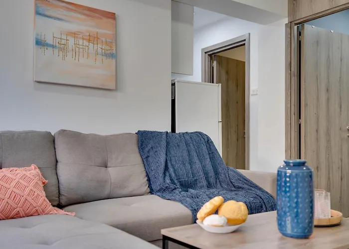 Atlantis 50m From Makenzy Seafront アパート