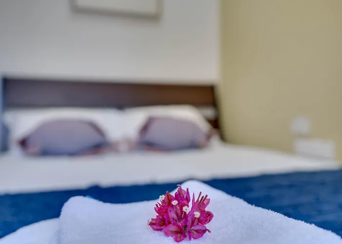 Atlantis 50m From Makenzy Seafront * ラルナカ