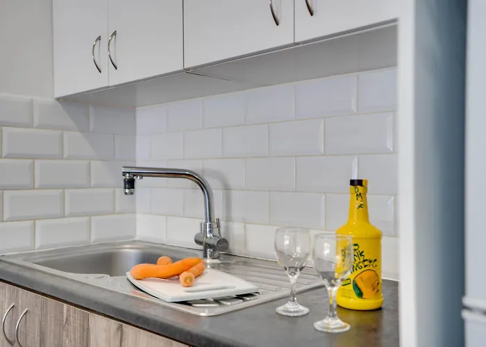 Atlantis 50m From Makenzy Seafront