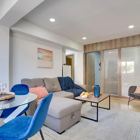 Atlantis 50m From Makenzy Seafront * Larnaca