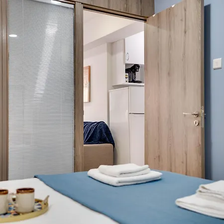 Apartament Atlantis 50m From Makenzy Seafront *