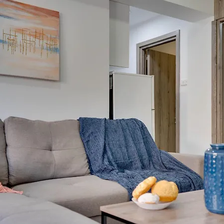 Atlantis 50m From Makenzy Seafront Appartamento