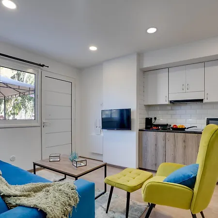 Atlantis 50m From Makenzy Seafront