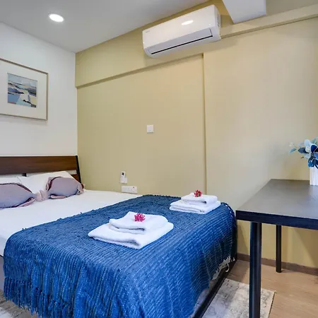 Atlantis 50m From Makenzy Seafront Apartament