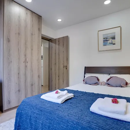 Atlantis 50m From Makenzy Seafront * Larnaka