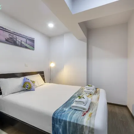 Atlantis 50m From Makenzy Seafront * Λάρνακα