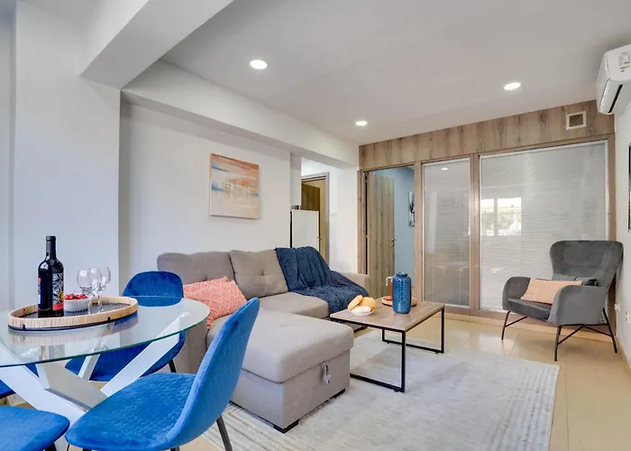 Atlantis 50m From Makenzy Seafront * Larnaca