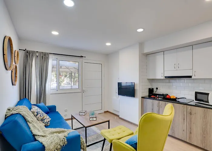 Atlantis 50m From Makenzy Seafront Larnaca