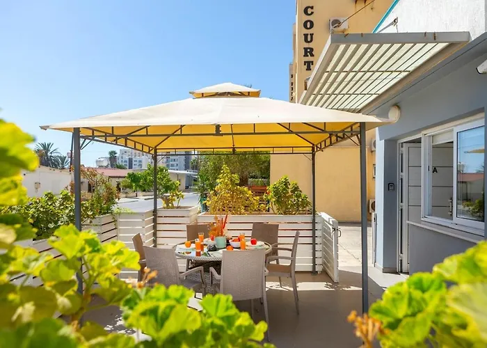 Atlantis 50m From Makenzy Seafront Apartamento *