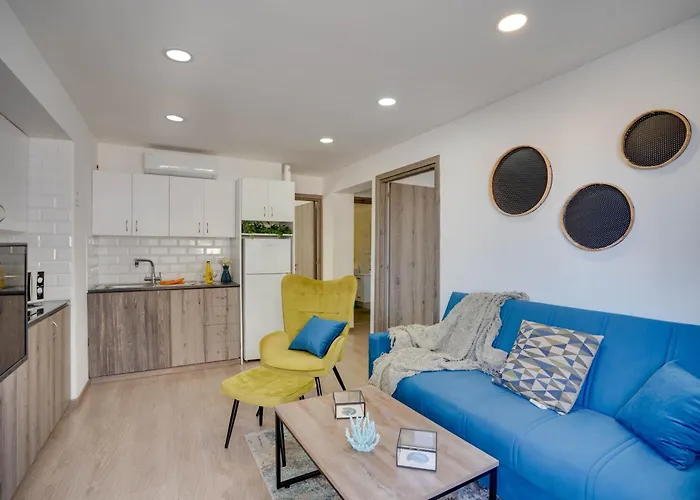 Apartamento Atlantis 50m From Makenzy Seafront Lárnaca