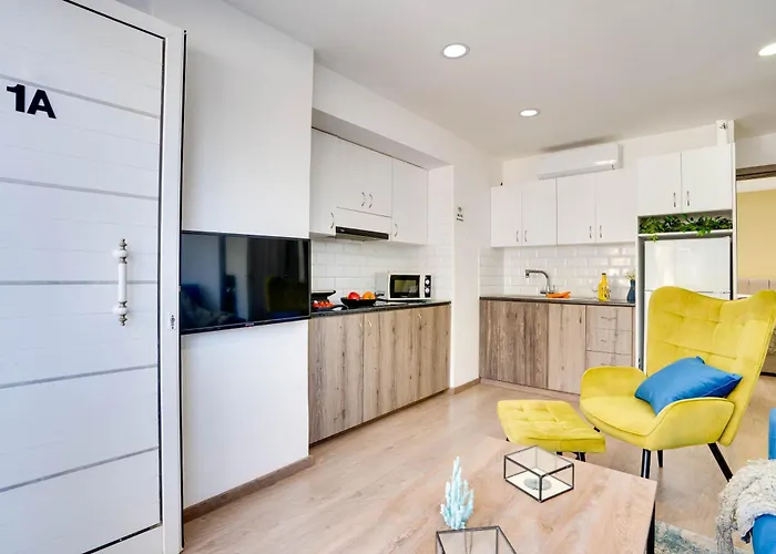 Apartamento Atlantis 50m From Makenzy Seafront *