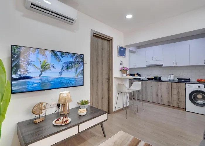 Apartmán Atlantis 50m From Makenzy Seafront Larnaca