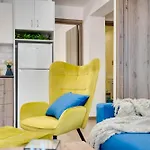 Apartment Atlantis 50m From Makenzy Seafront *