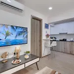 Apartment Atlantis 50m From Makenzy Seafront Larnaka